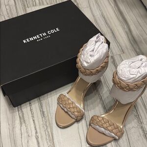 Kenneth Cole Women's Tan Braided Sandals